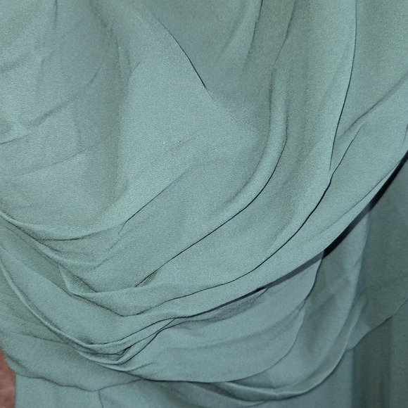 NWT Davids Bridal Georgette Cascade Dress F19832 Size 14 Juniper Green - Picture 8 of 11